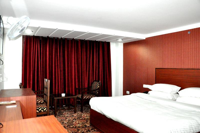 Batoti Hotel Trinetar Resorts מראה חיצוני תמונה