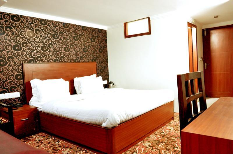 Batoti Hotel Trinetar Resorts מראה חיצוני תמונה