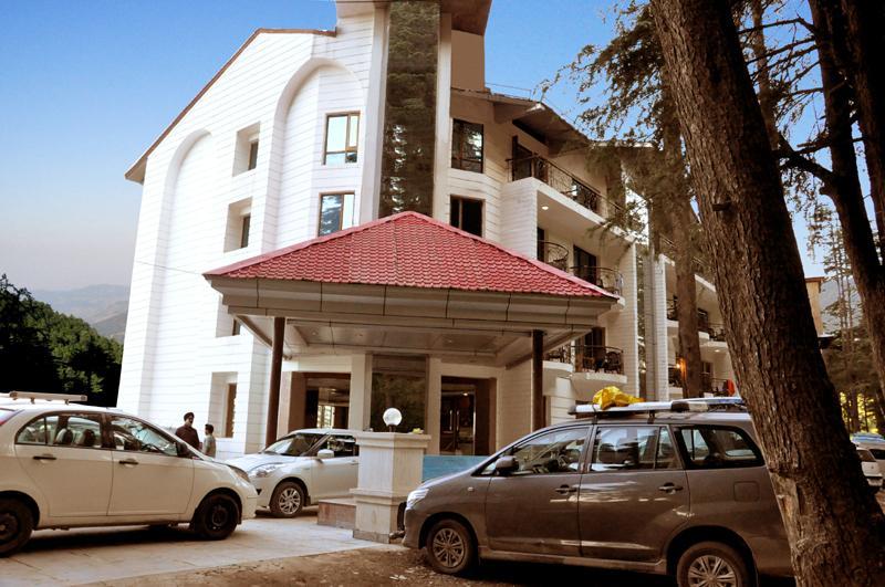 Batoti Hotel Trinetar Resorts מראה חיצוני תמונה